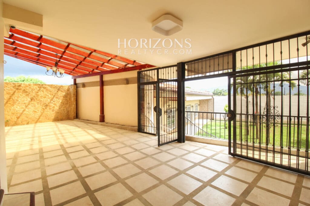 Se Alquila Casa Independiente Con Patio En Curridabat 4 Habitaciones noj960