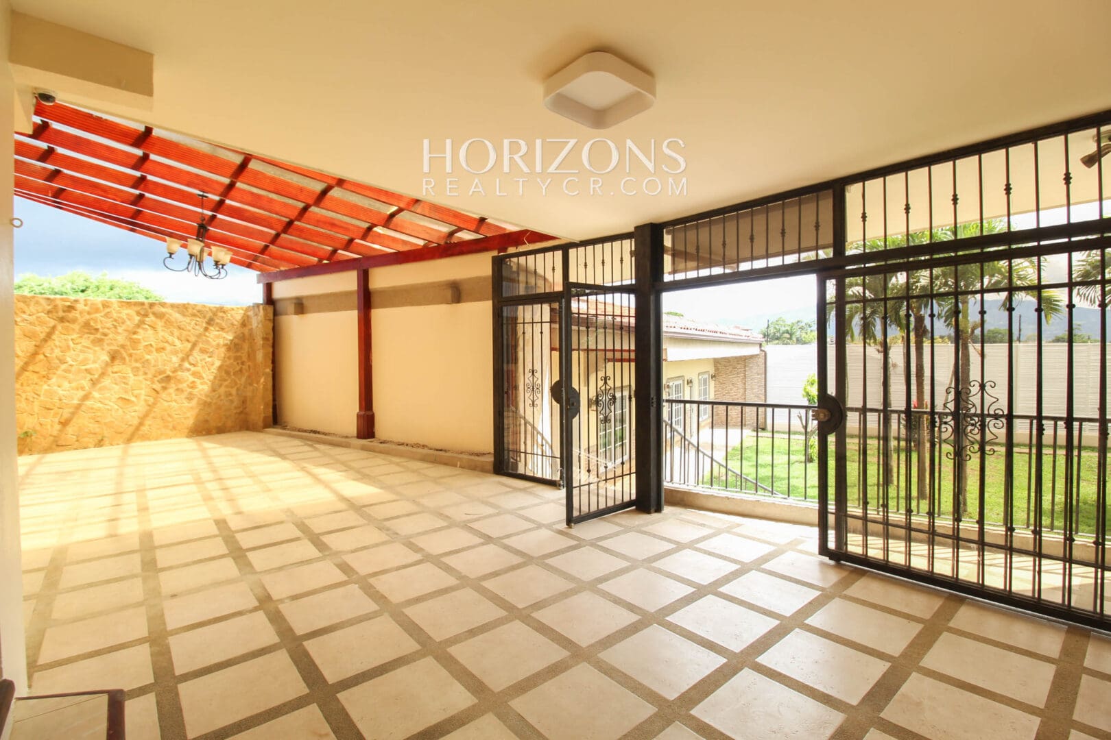 Se Alquila Casa Independiente Con Patio En Curridabat 4 Habitaciones noj960