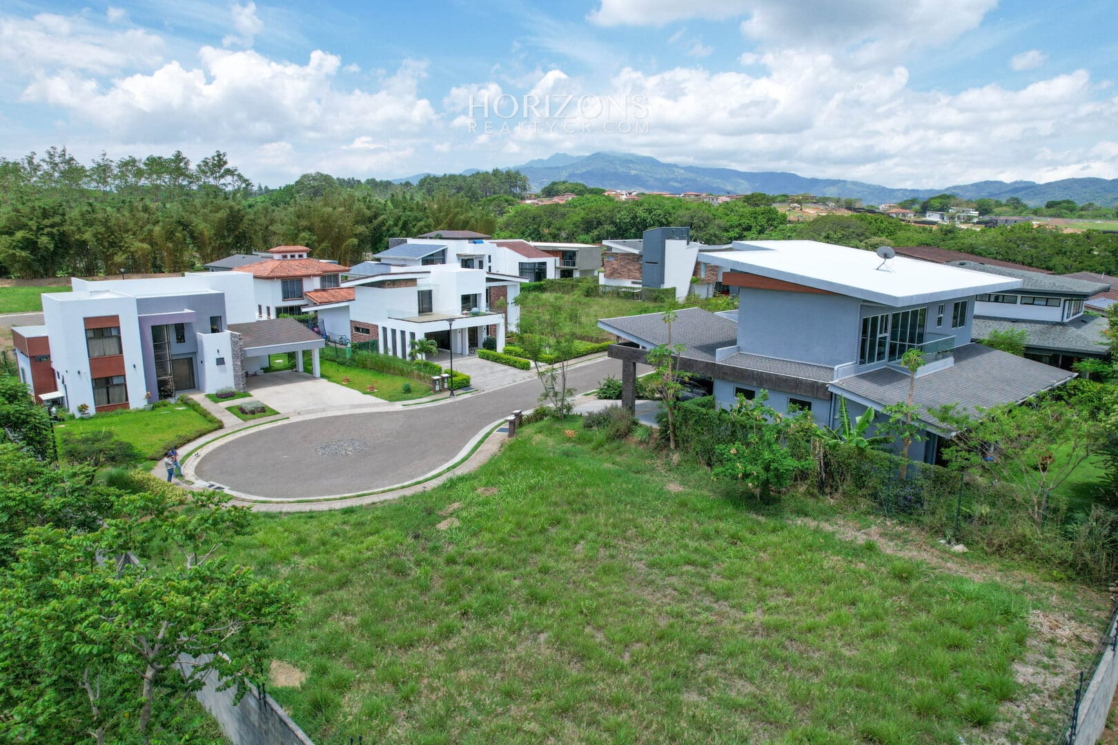 Lote en Exclusivo Condominio en La Guácima de Alajuela nja1112