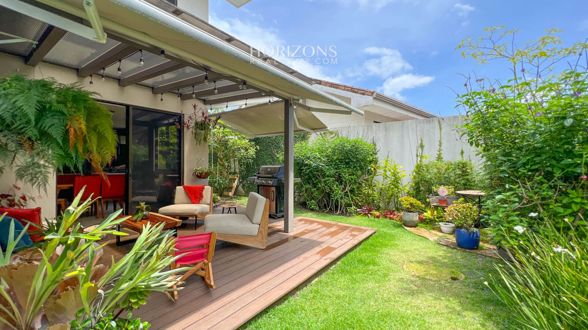 Venta de Casa en Condominio La Estefana en Sabanilla nja1124