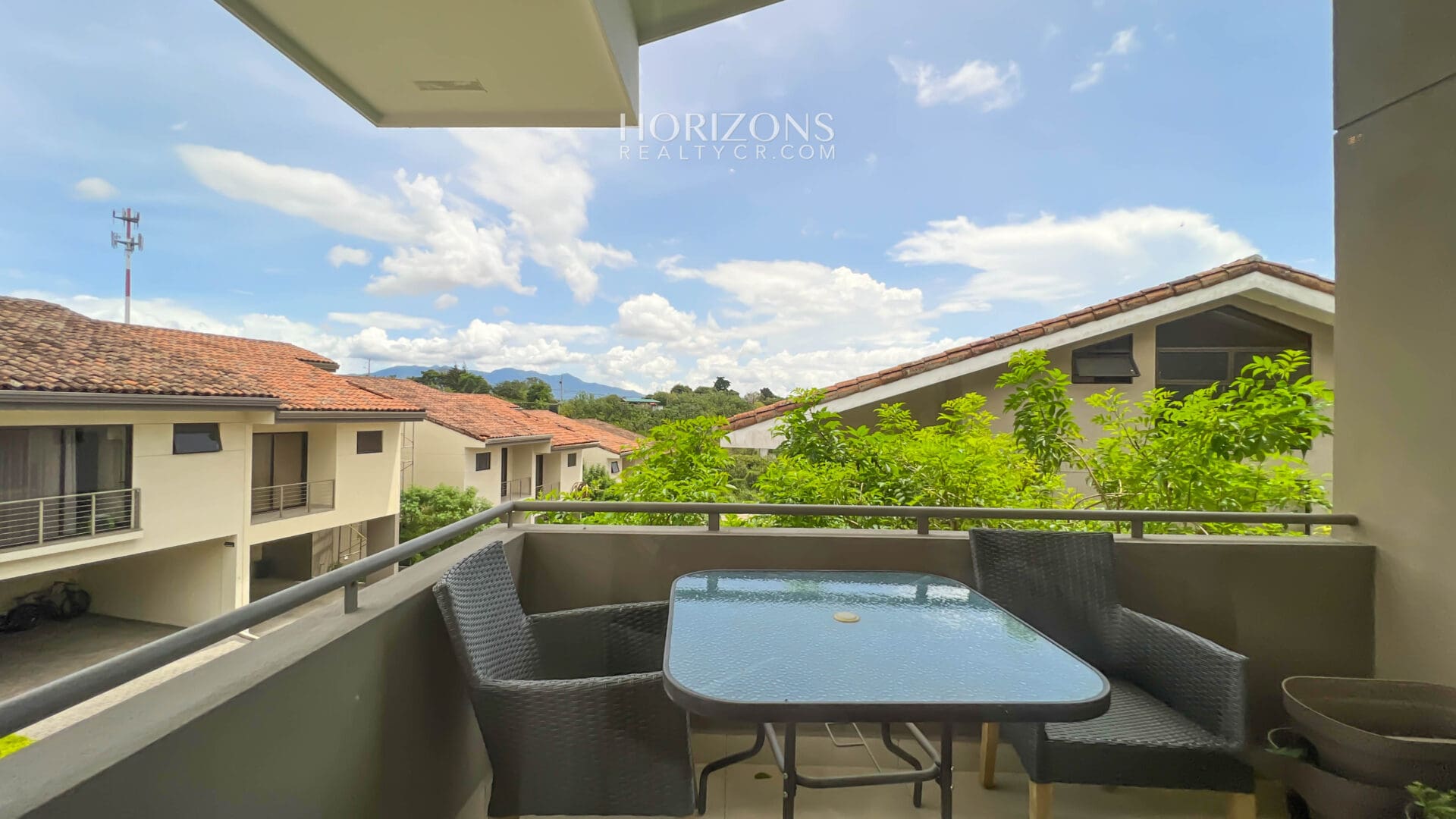 Venta de Casa en Condominio La Estefana en Sabanilla nja1124