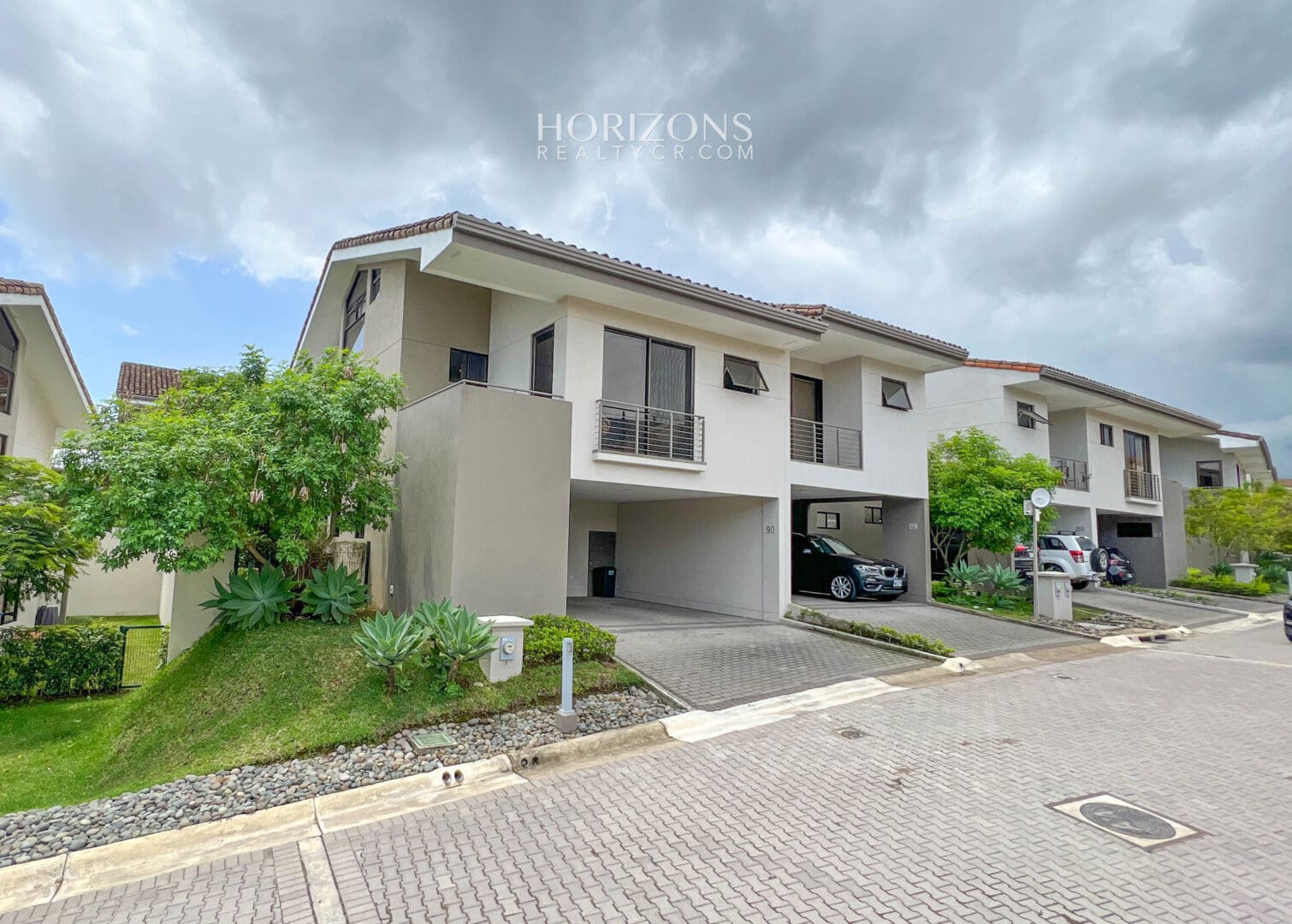 Venta de Casa en Condominio La Estefana en Sabanilla nja1124