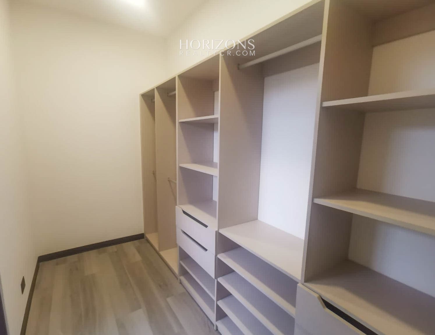 Casa Nueva en Condominio Villa del Sol, San Rafael, Alajuela 3 Habitaciones njr65