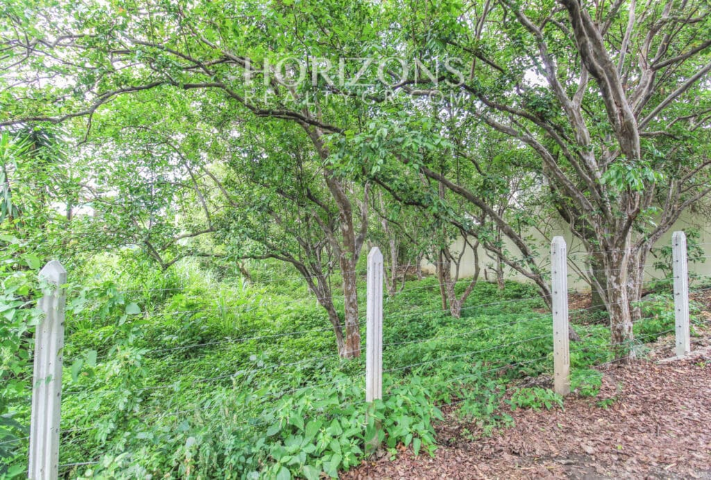 VENTA DE LOTE POR COSTA RICA COUNTRY CLUB ESCAZU njv254