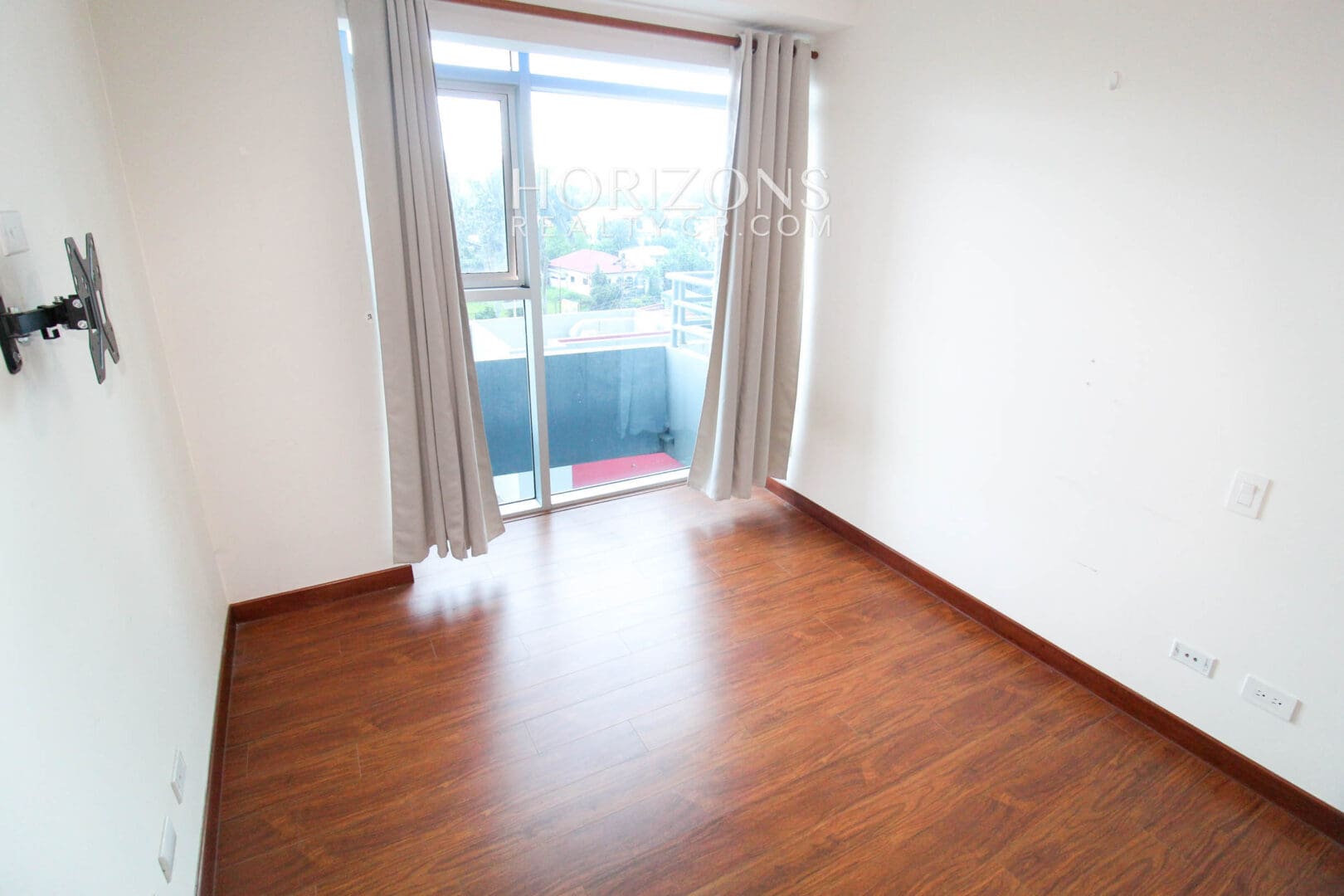 Se Alquila Apartamento en San Pedro 2 Habitaciones + Amenidades noj963