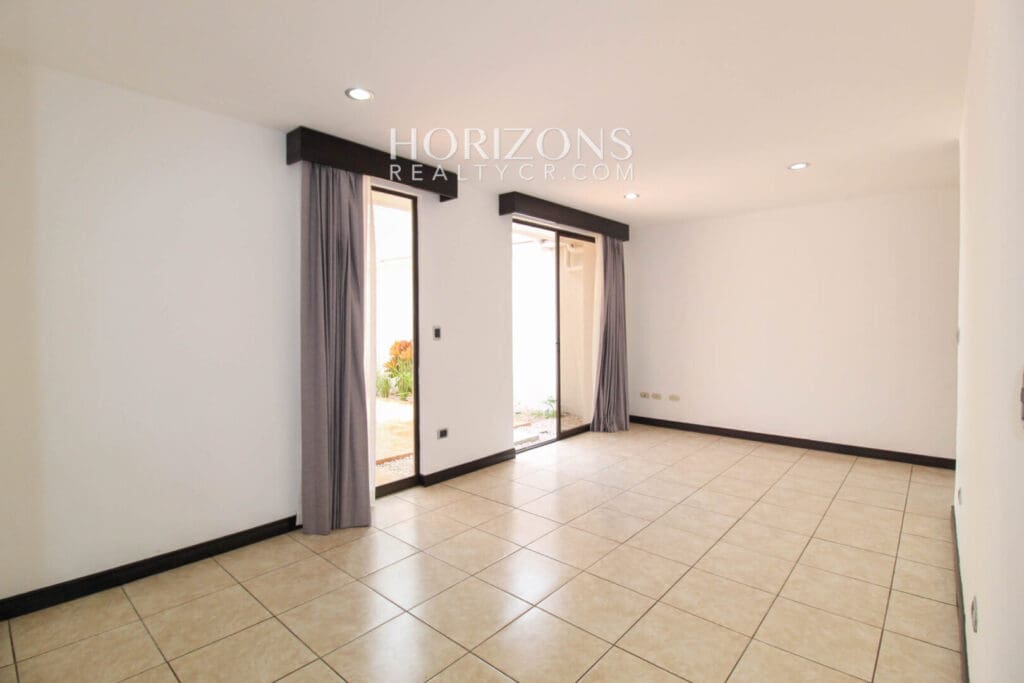 Se Vende Casa En Sabanilla 4 Habitaciones + Terraza noj967
