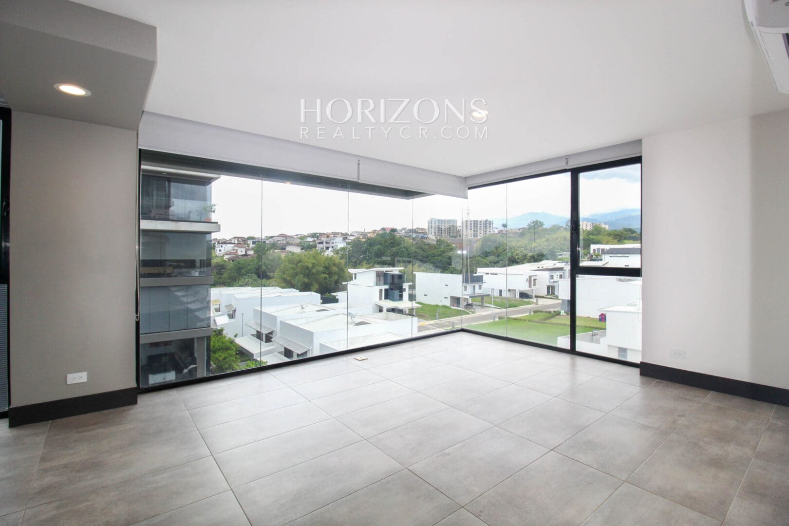 Se Alquila Apartamento En Curridabat 2 Habitaciones Vista a Las Montañas noj971