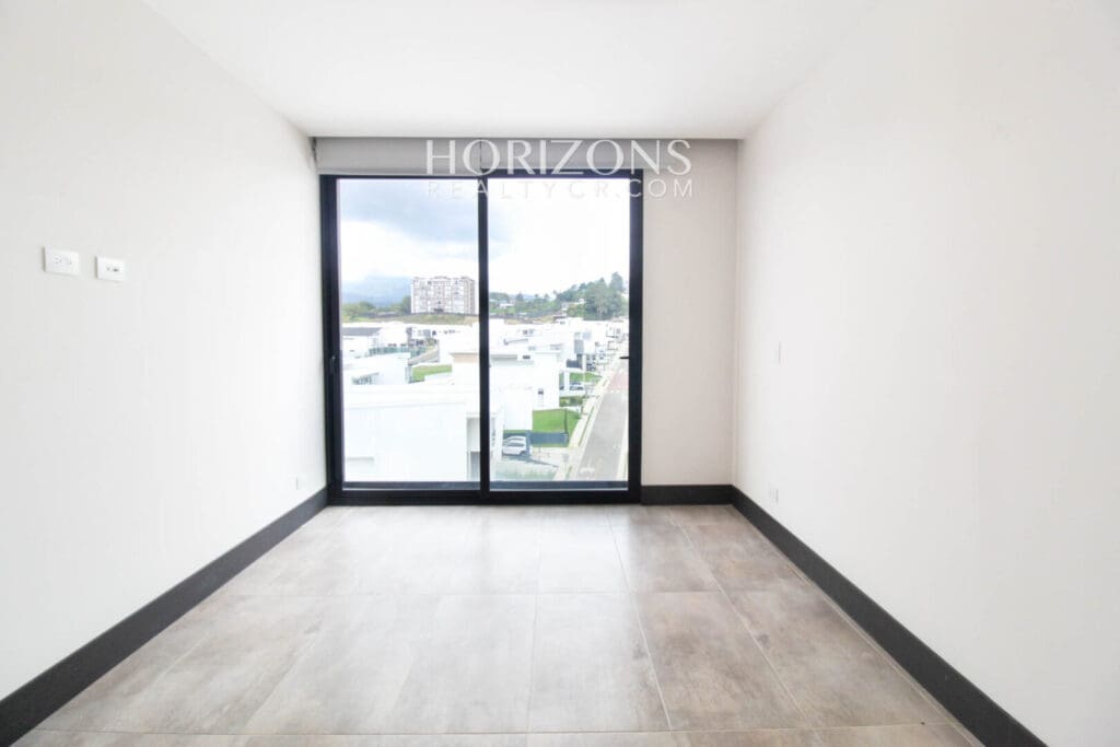 Se Alquila Apartamento En Curridabat 2 Habitaciones Vista a Las Montañas noj971