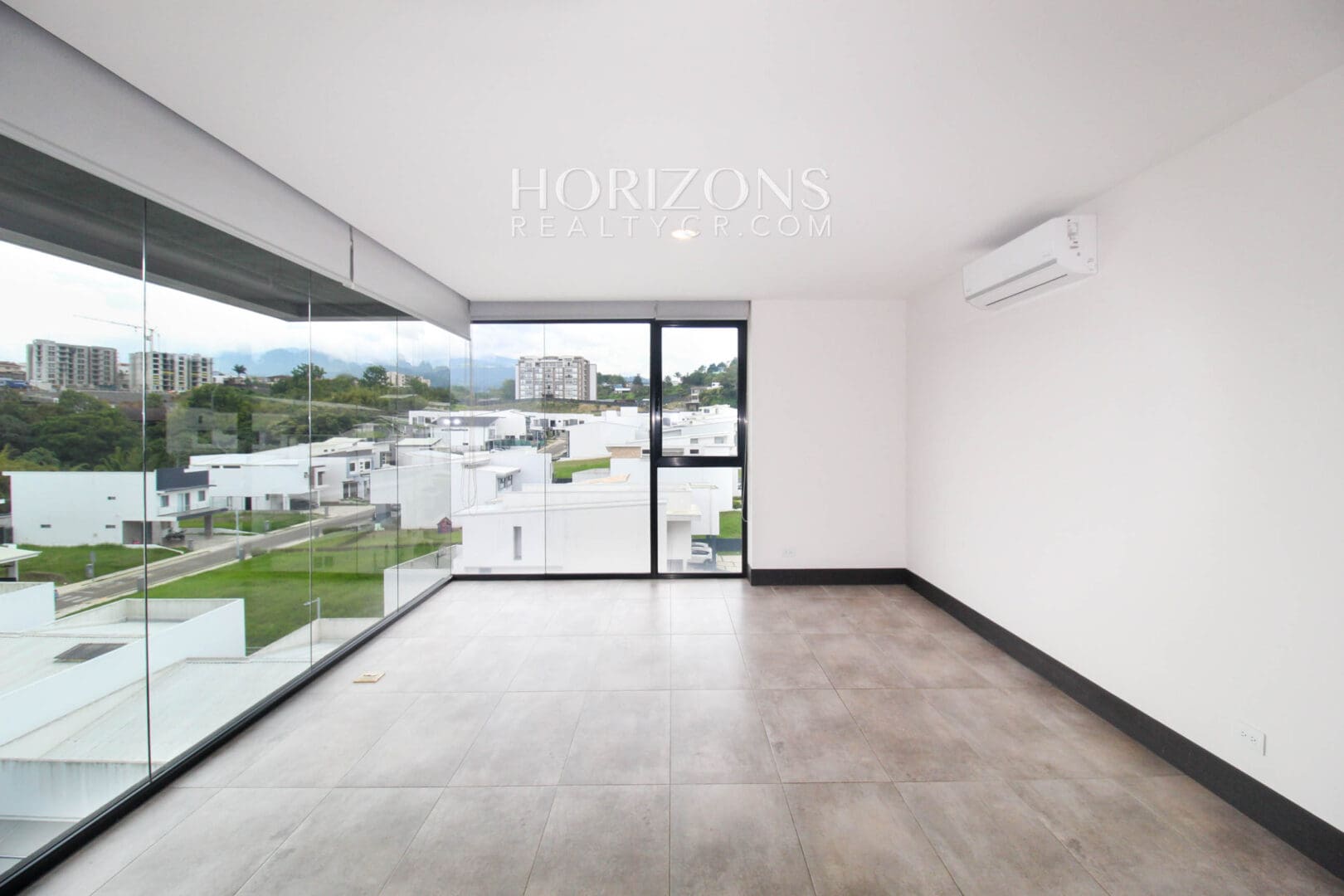 Se Alquila Apartamento En Curridabat 2 Habitaciones Vista a Las Montañas noj971