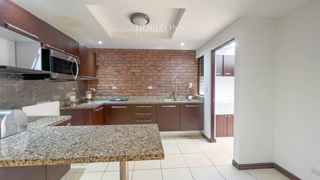 ¡En Venta! Casa en Condominio Sacramento 3 Habitaciones y Cuarto de Servicio nja1120