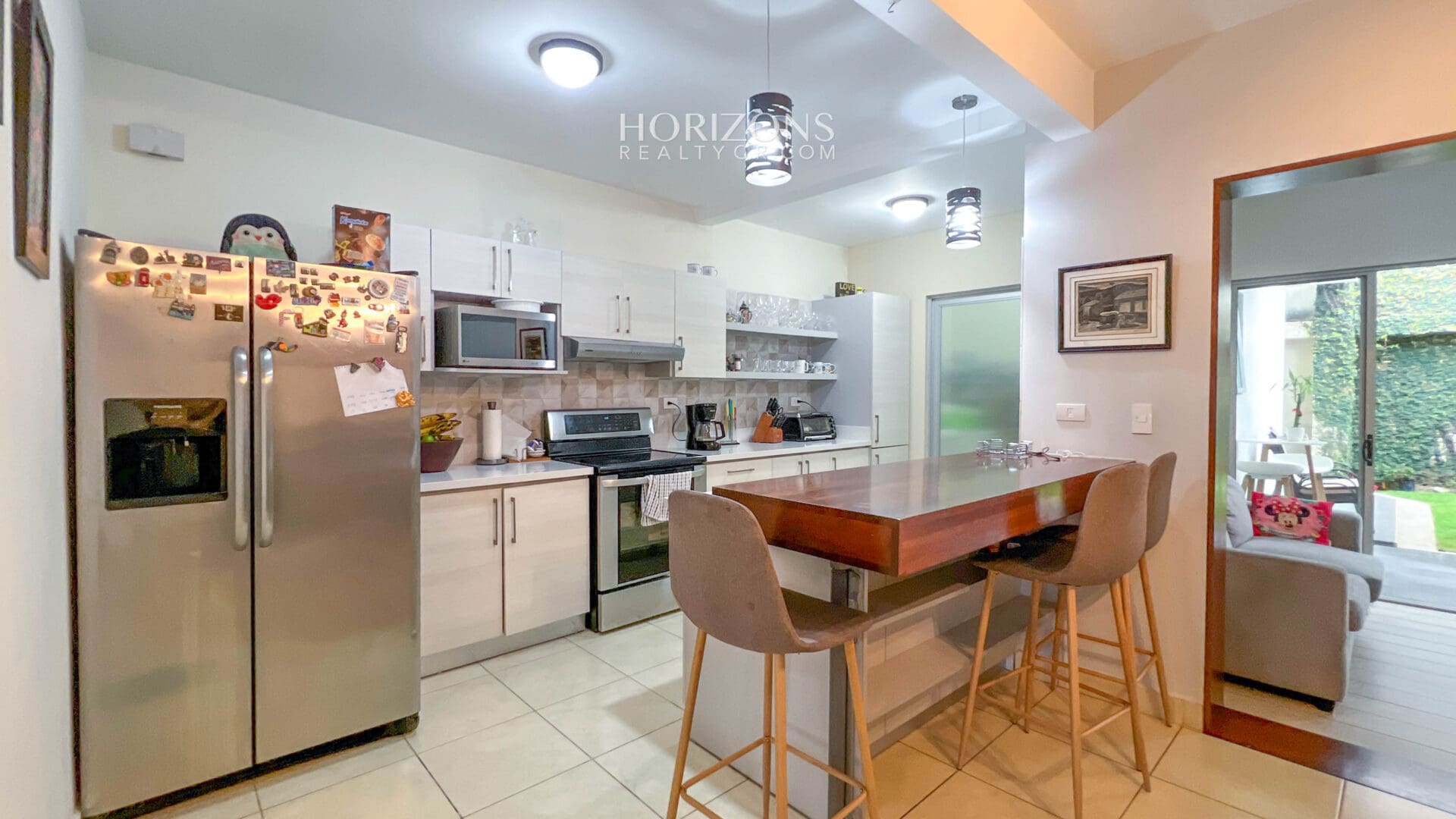 Se Vende Casa 2 Habitaciones + Dormitorio de Servicio En Condominio Barlovento II nja1122