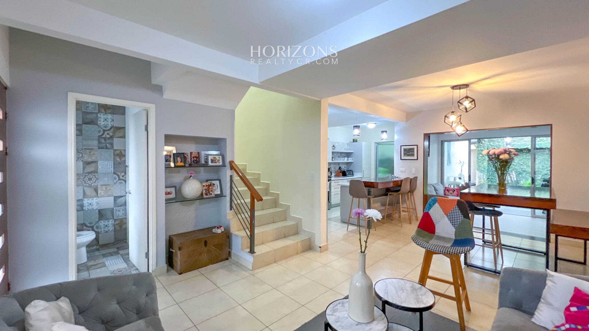 Se Vende Casa 2 Habitaciones + Dormitorio de Servicio En Condominio Barlovento II nja1122