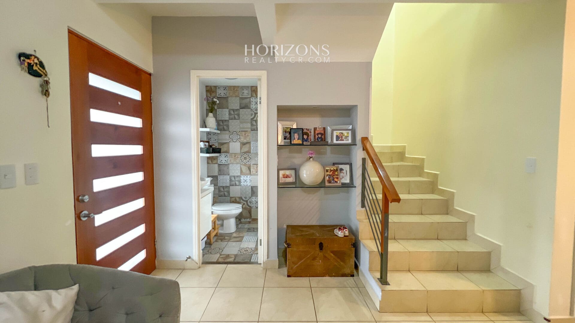 Se Vende Casa 2 Habitaciones + Dormitorio de Servicio En Condominio Barlovento II nja1122