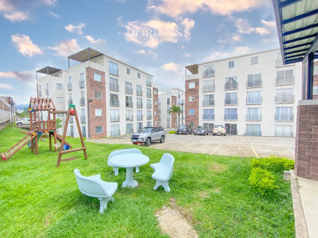 Venta De Apartamento En Condominio 3 Habitaciones En San Sebastián Nja1127