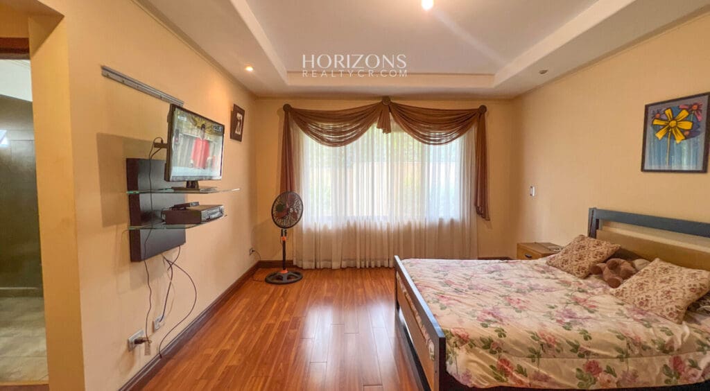 Casa en Condominio Hacienda Gregal Curridabat de 4 Habitaciones  nja1130