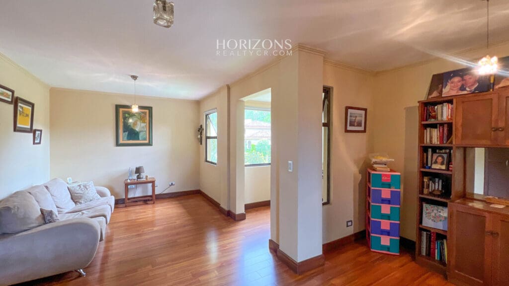 Casa en Condominio Hacienda Gregal Curridabat de 4 Habitaciones  nja1130