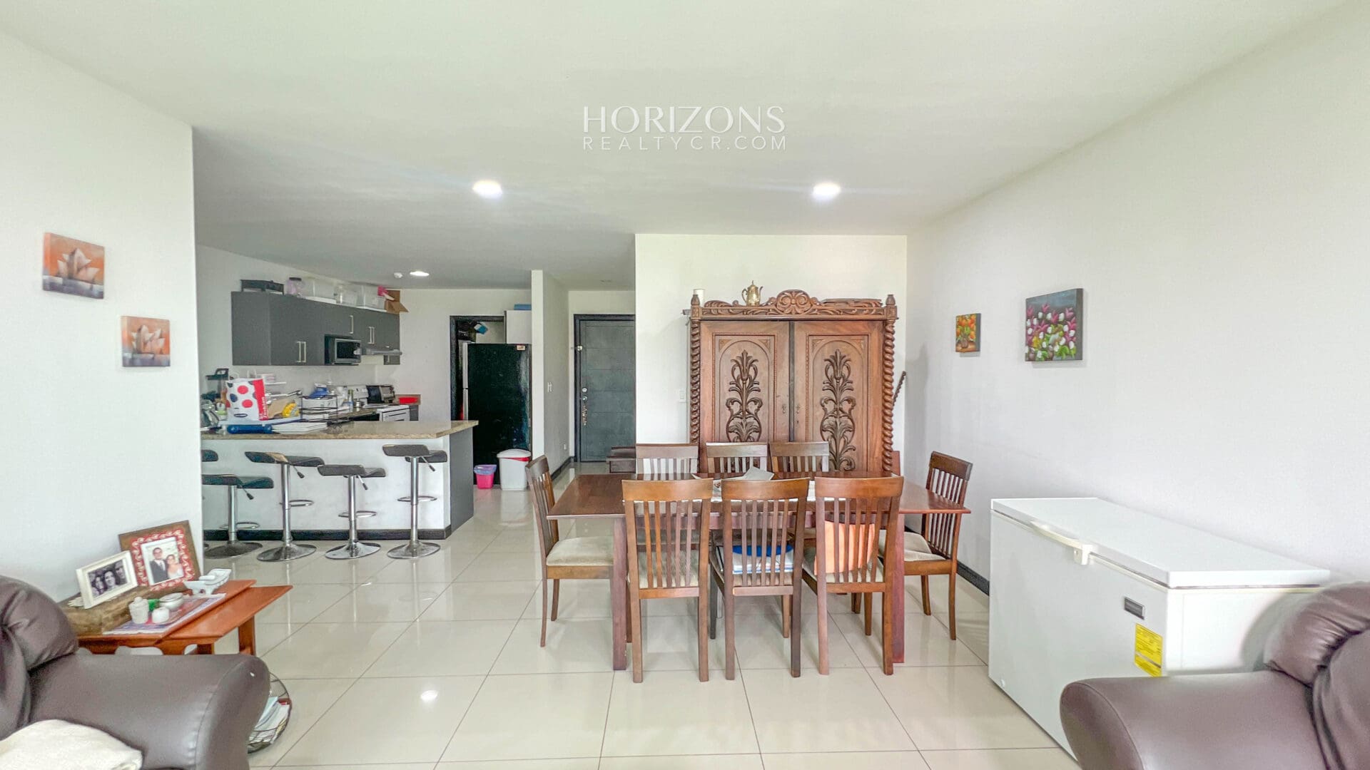 Apartamento en Venta en Condominio Vistas de Altamonte, Curridabat – 3 Habitaciones en Primer Nivel NJA1131