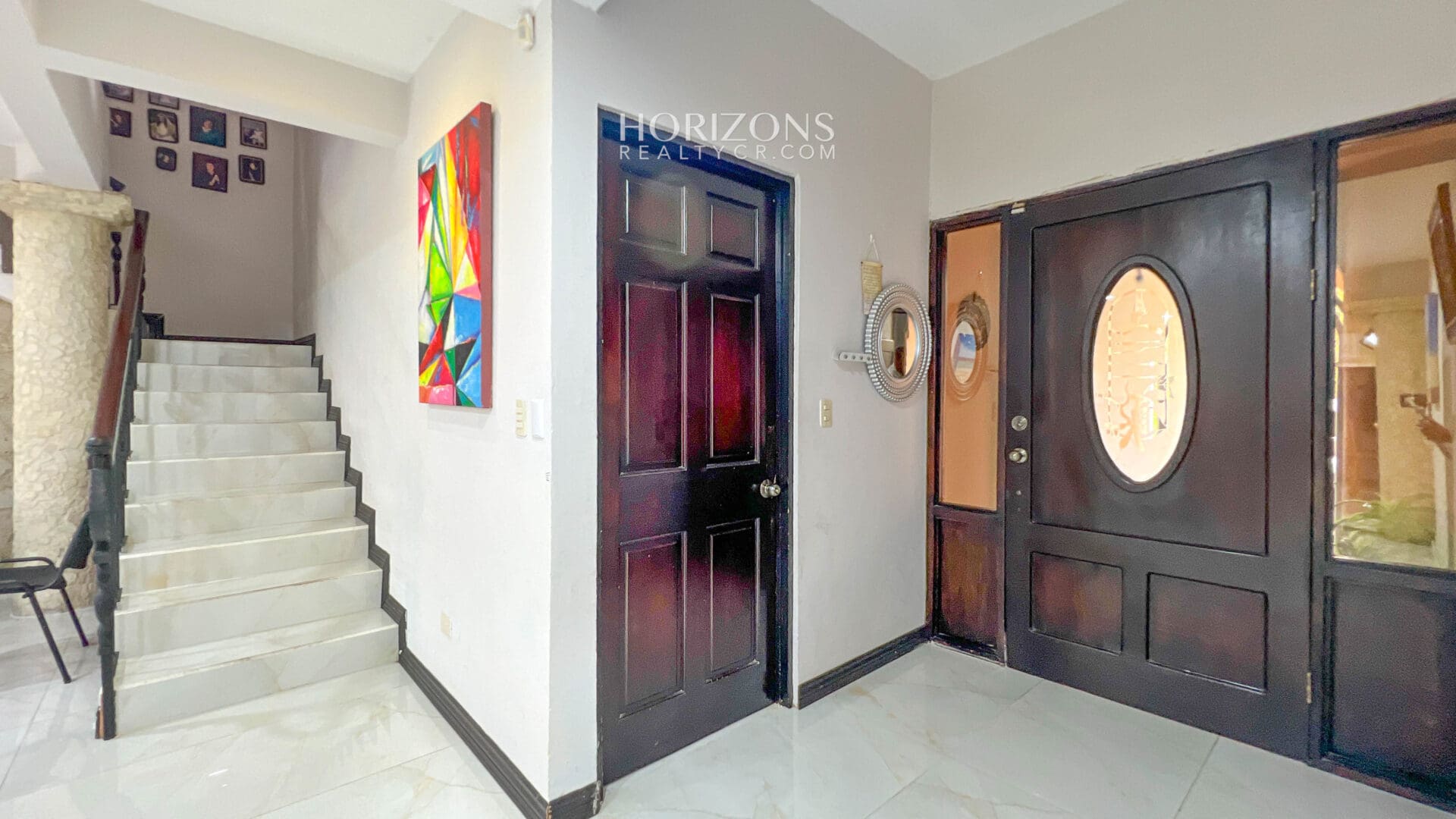 Se Vende Casa Independiente en Urb. Monserrat de 4 Habitaciones más Oficina / nja1135