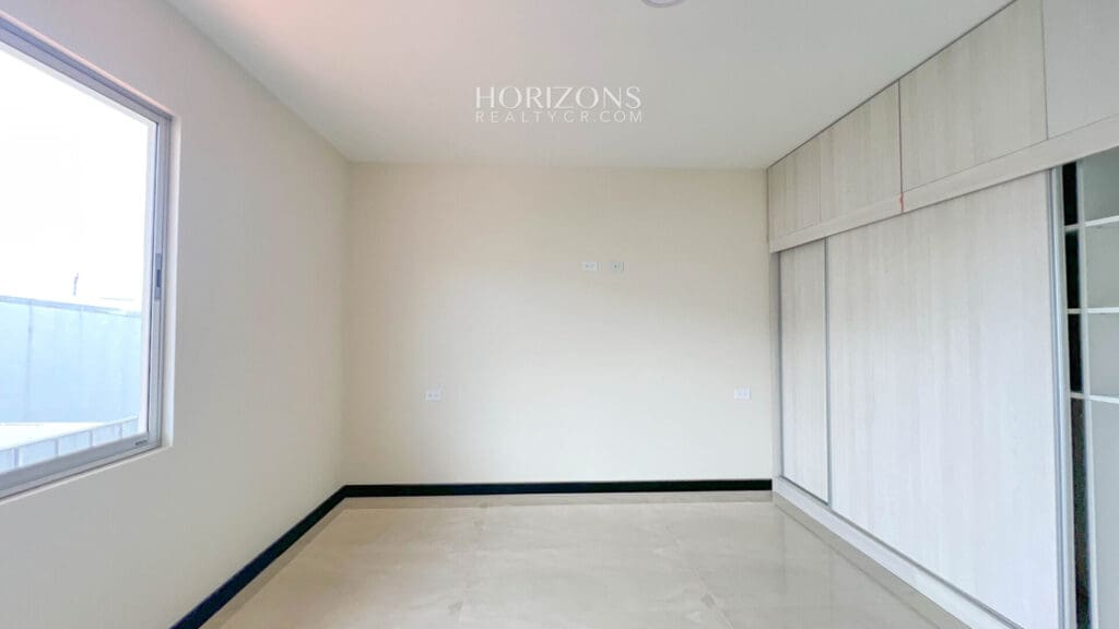 Estrene Casa Nueva Con Acabados de Lujo en Condominio Distrito San Juan nja1137