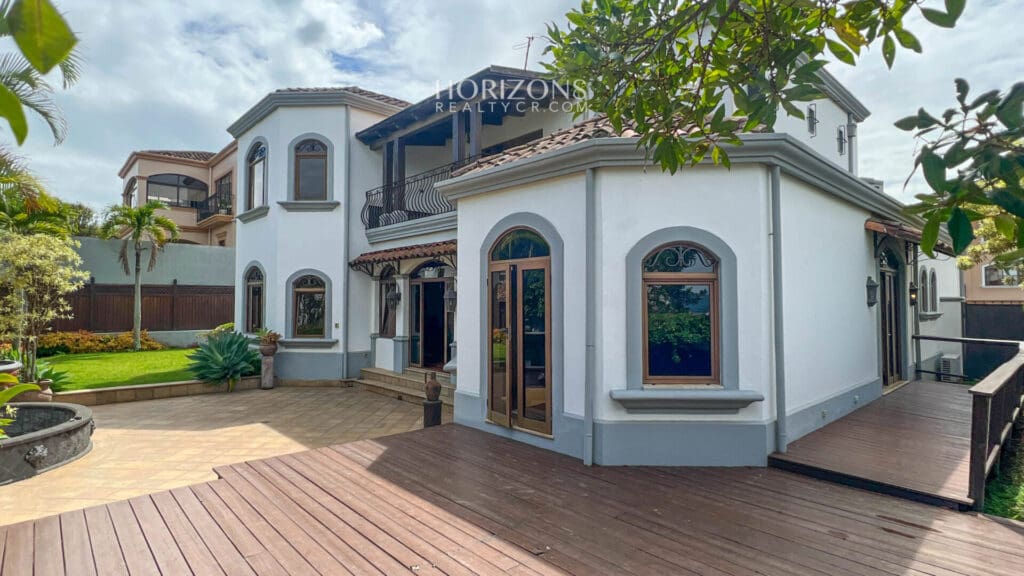 Exclusiva Casa de Lujo en Bosques de Altamonte / Elegancia Tranquilidad y Vistas al Valle  nja1121