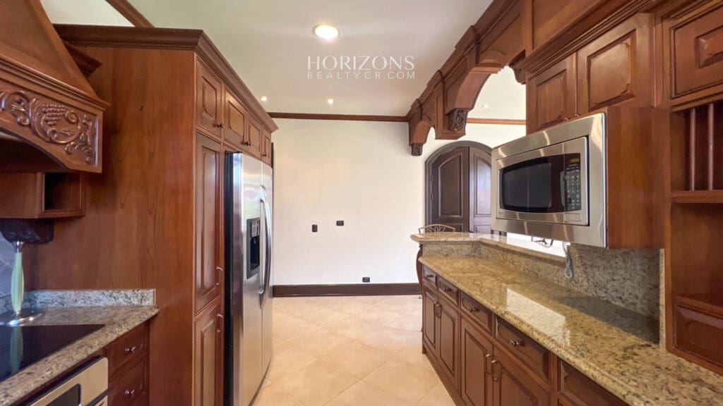 Exclusiva Casa de Lujo en Bosques de Altamonte / Elegancia Tranquilidad y Vistas al Valle  nja1121