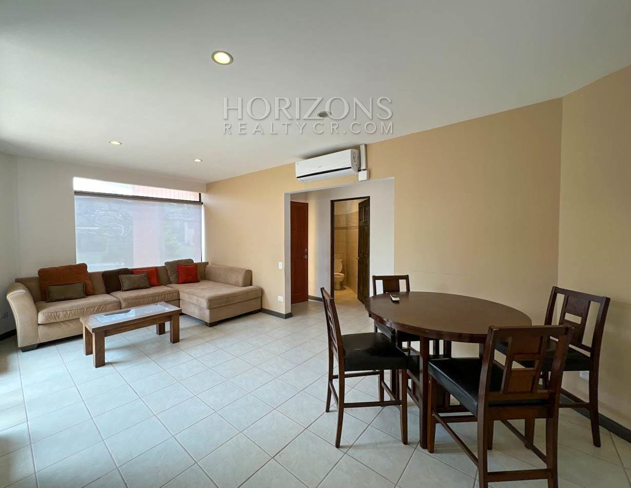 VENTA DE CASA DE 1 NIVEL 500.36M2 EN CONDOMINIO SANTA ANA njv119
