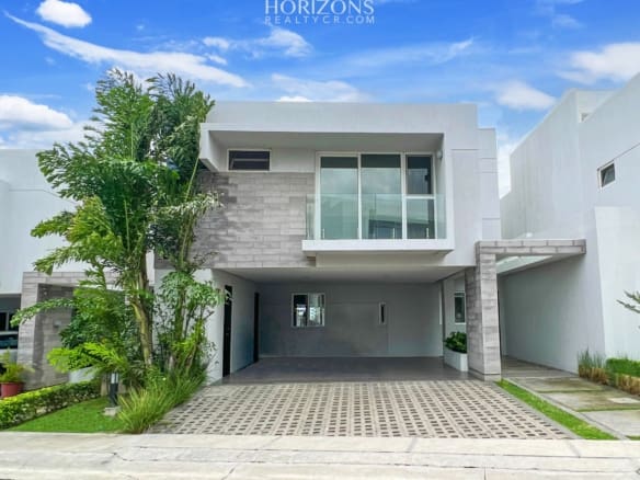 Se Vende Casa En Condominio Guachipelín Escazú 3 Habitaciones Master Y Oficina Njv256