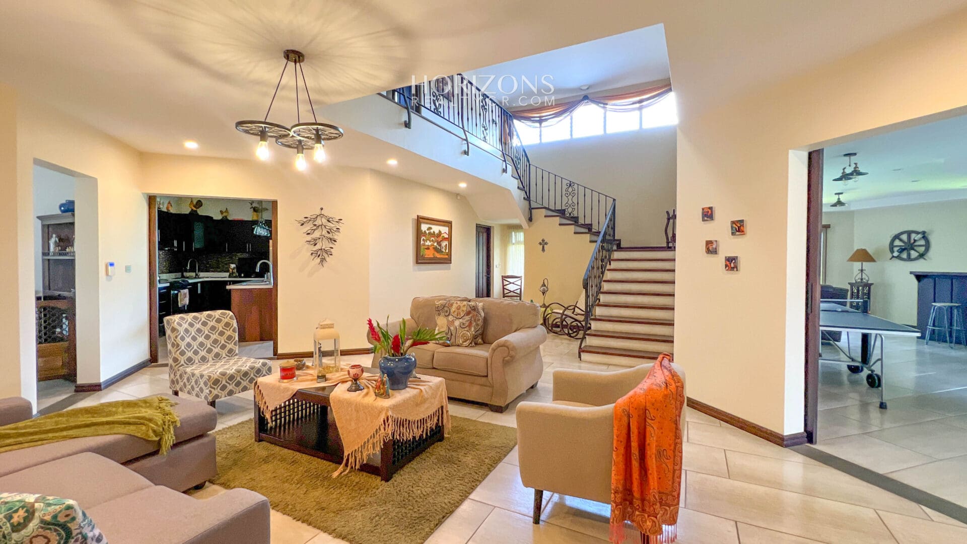 Residencia de Lujo en Venta en Condominio Tierras del Este Curridabat noj981