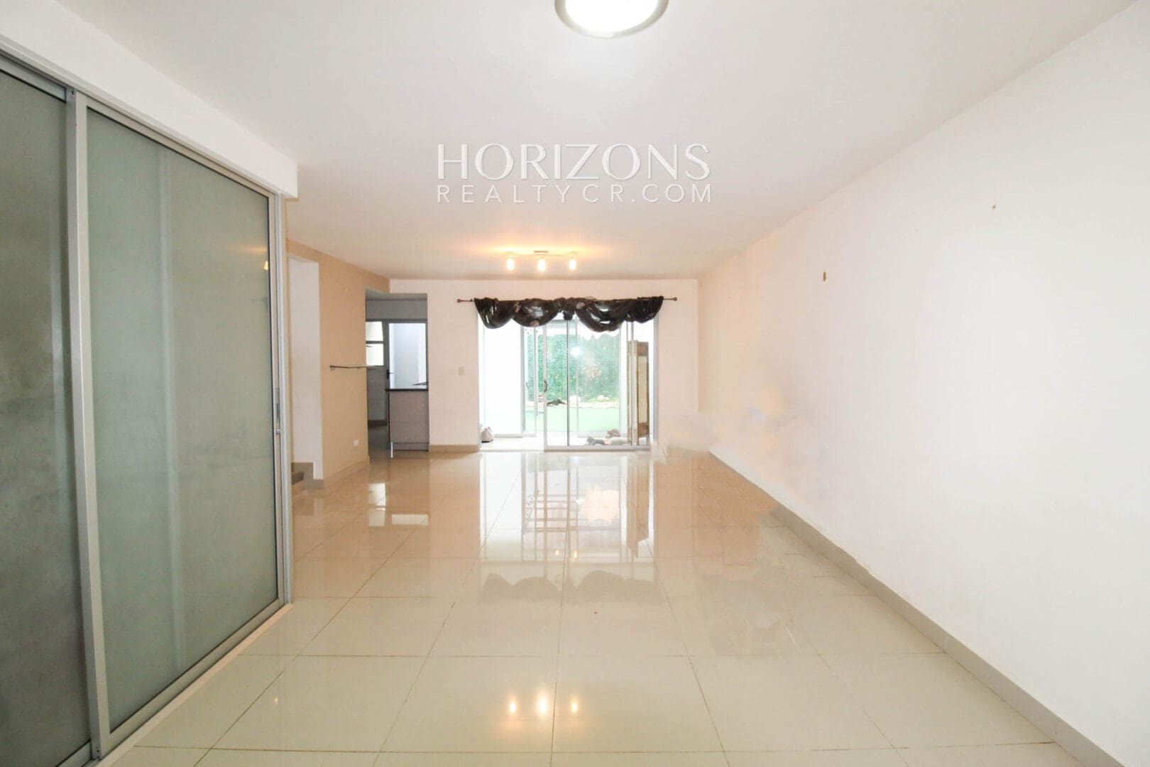 Se Vende Casa Con Patio En Concepcion 4 Habitaciones + Sala tv noj974