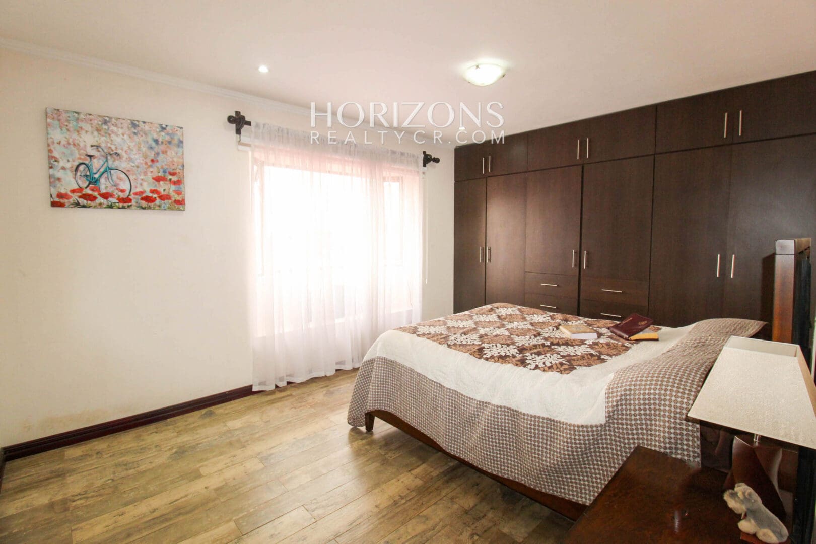 Se Vende Casa Dentro Residencial Tres Rios 4 Habitaciones + Patio noj983