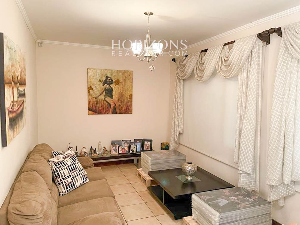 Se Vende Casa Dentro Residencial Tres Rios 4 Habitaciones + Patio noj983