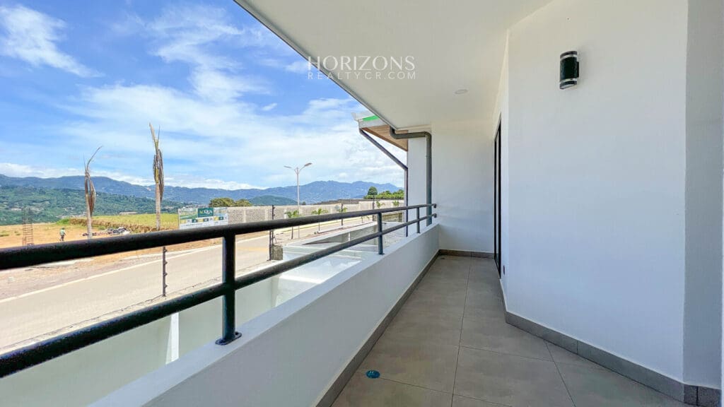 ¡Estrene Casa! Con Hermosas Vistas a las Motañas En Condominio Distrito San Juan  nja1139