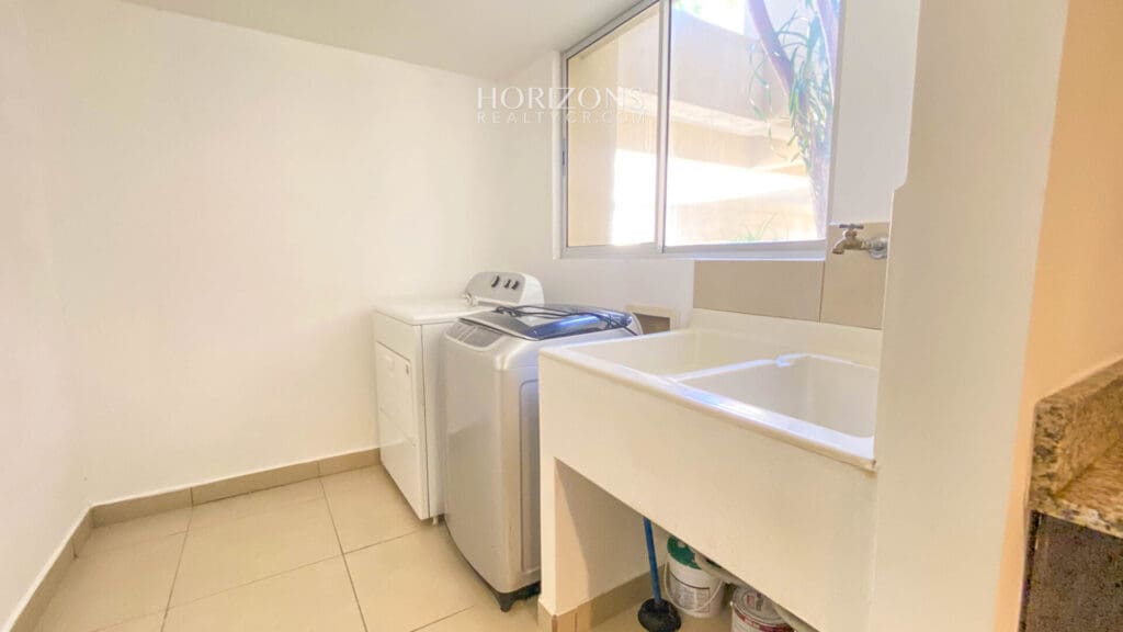 Barrio Dent! Alquiler Apartamento Full Amueblado en Condominio noj1080