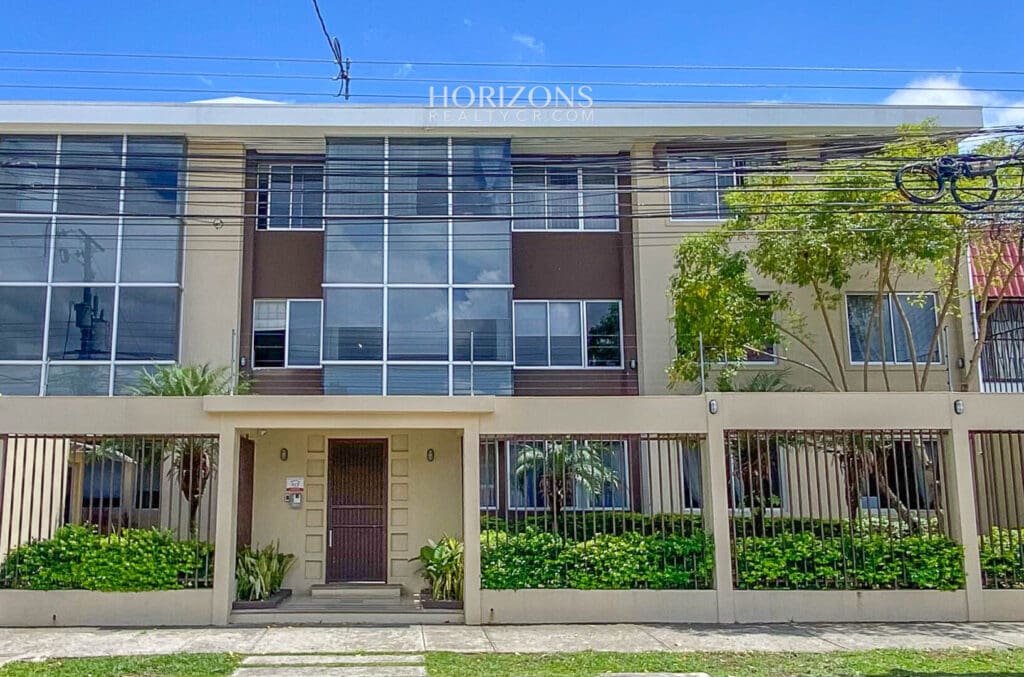 Barrio Dent! Alquiler Apartamento Full Amueblado En Condominio Noj1080