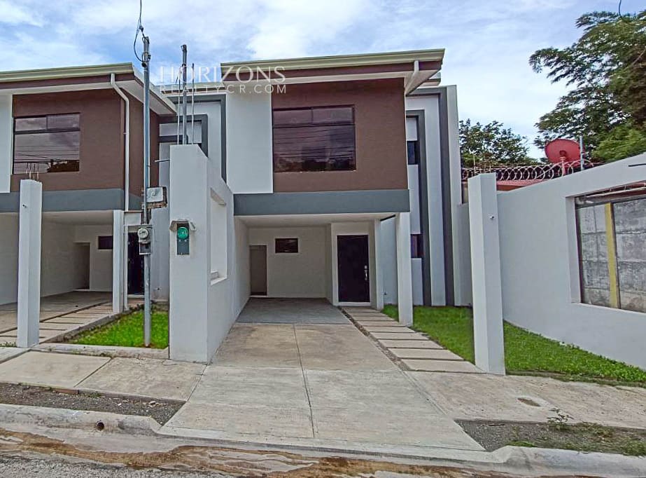 Casa Nueva En La Guácima Alajuela 3 Habitaciones Amplio Patio Njr66