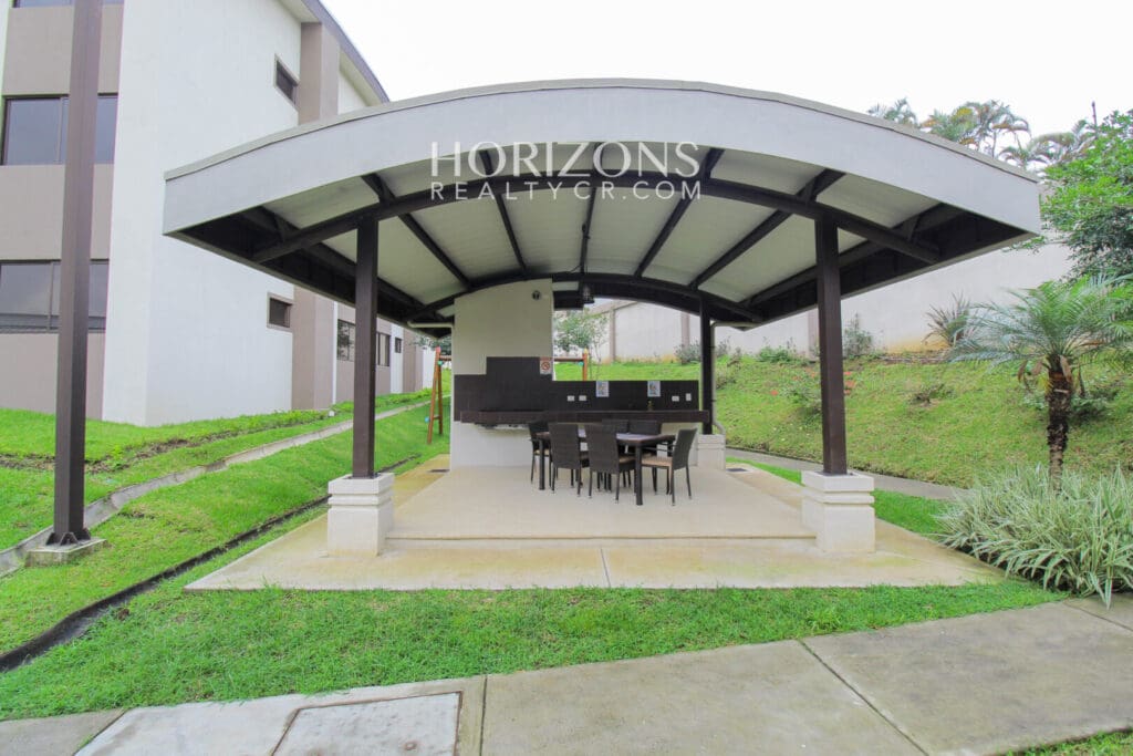 Se Alquila Apartamento En Curridabat 2 Habitaciones + Balcon noj988