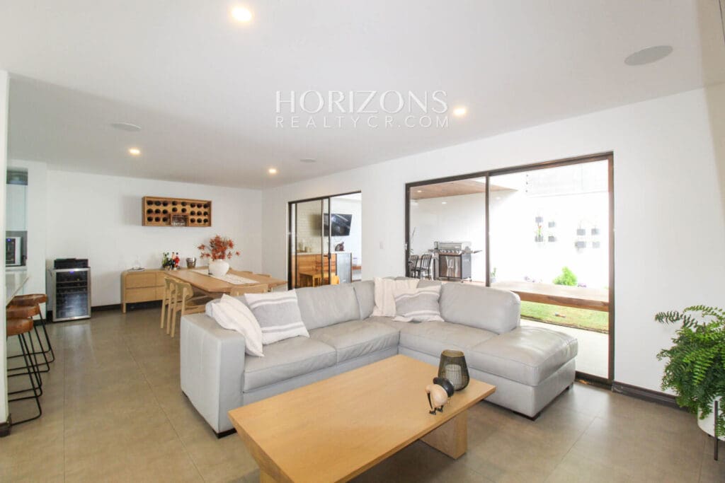 Se Vende Casa Con Patio En Condominio Curridabat 3 Habitaciones + Terraza noj989