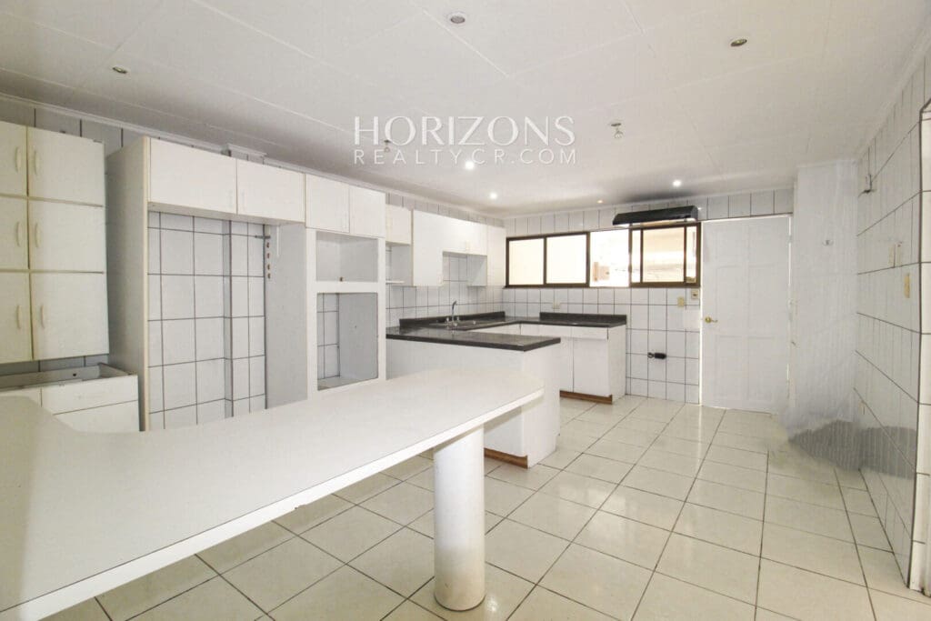 Se Alquila Casa Independiente En Curridabat 3 Habitaciones + Sala tv / Plaza Del Sol noj993