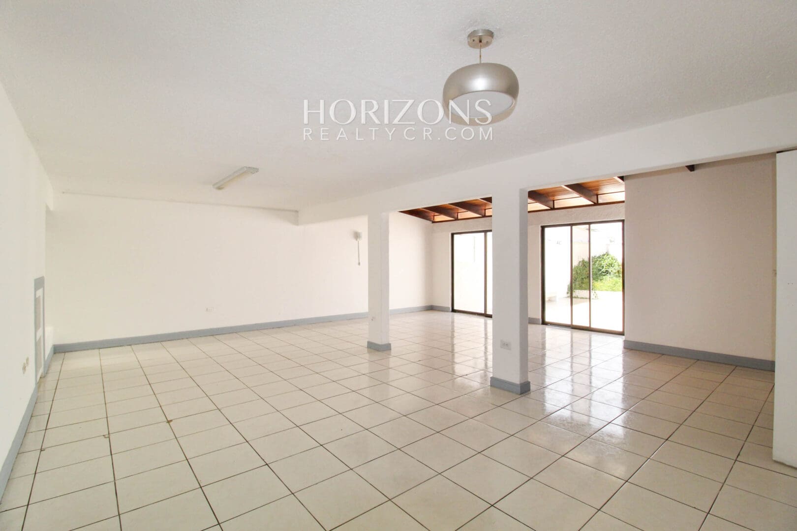 Se Alquila Casa Independiente En Curridabat 3 Habitaciones + Sala tv / Plaza Del Sol noj993