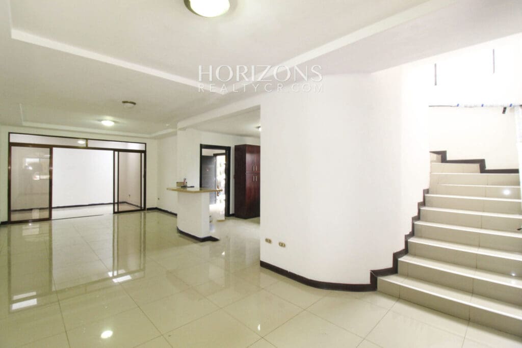 Se Alquila Casa En Curridabat 3 Habitaciones + Sala Tv noj996