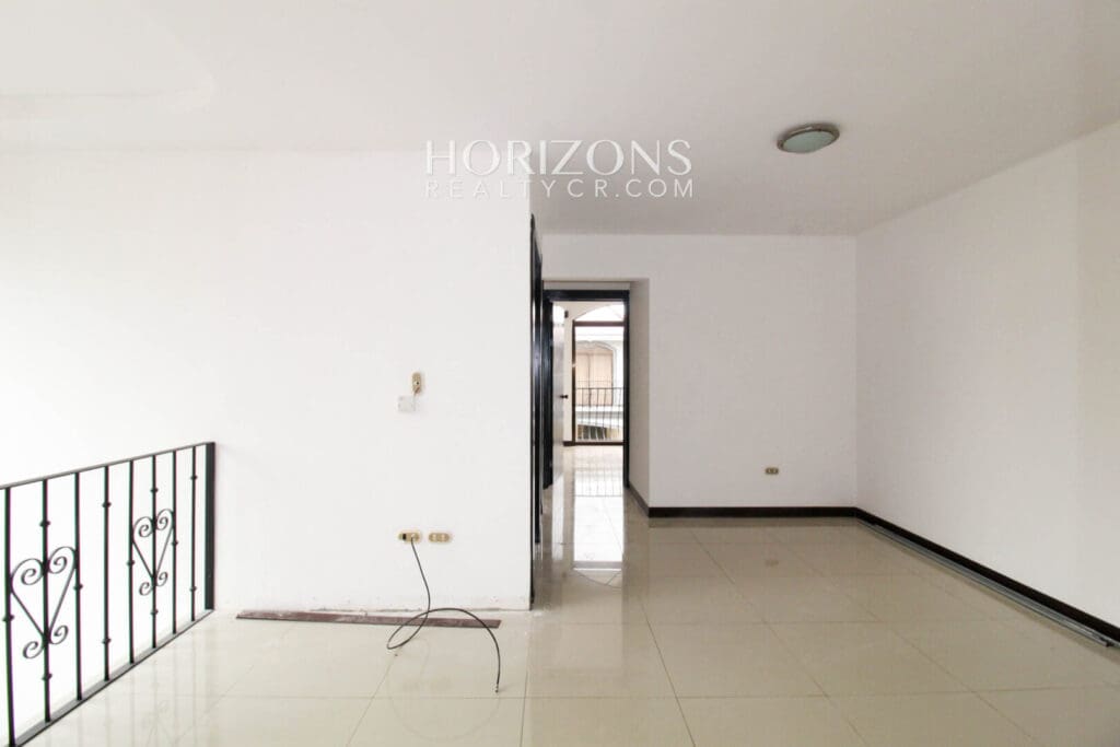 Se Alquila Casa En Curridabat 3 Habitaciones + Sala Tv noj996