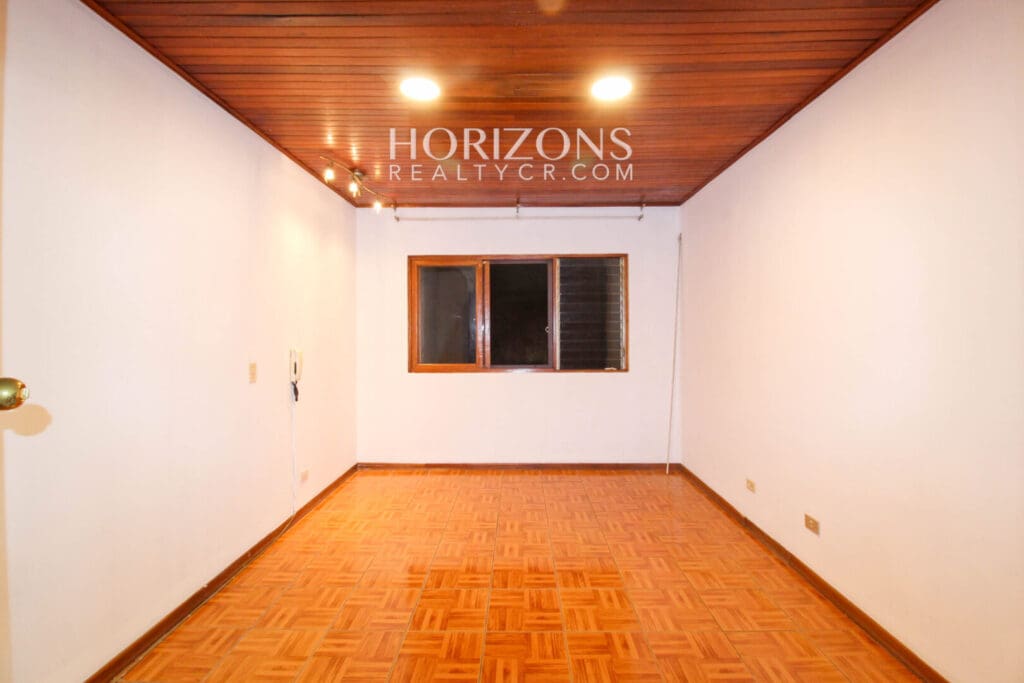 Se Alquila Casa En Los Yoses 3 Habitaciones + Oficina noj997