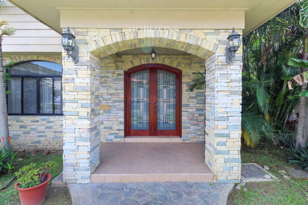 Casa en Venta ubicada en Residencial Altamonte Curridabat 4 Dormitorios nja1149