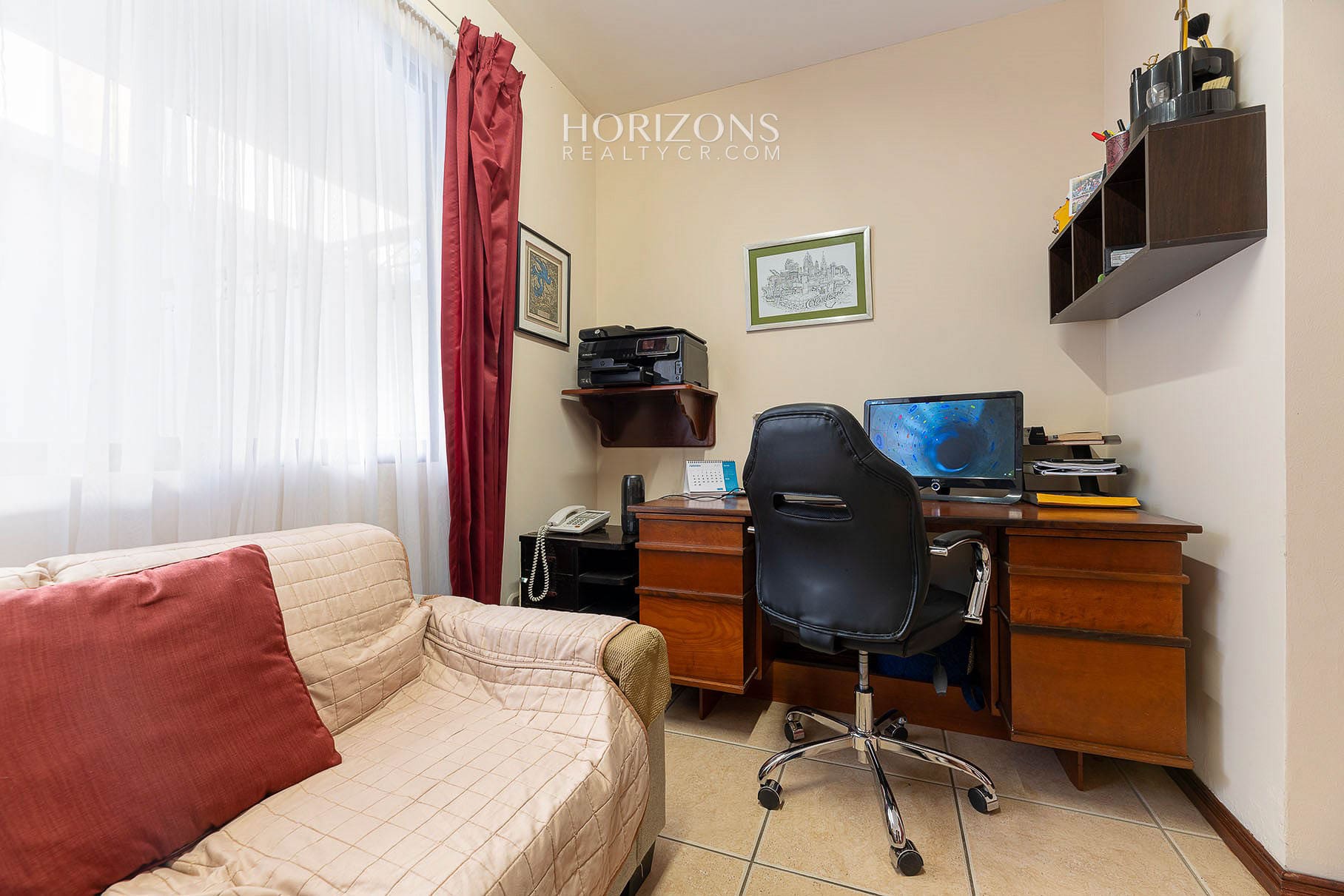 Casa en Residencial Altamonte Curridabat 4 Dormitorios y Oficina Amplias Areas Verdes nja1140