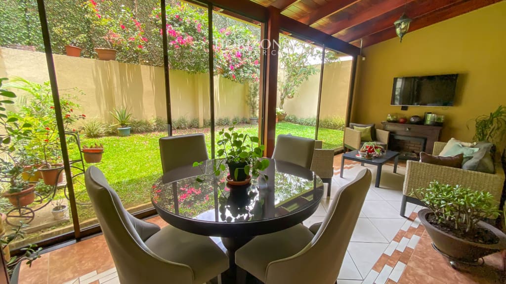 Se Vende Casa En Residencial Loma Verde Curridabat 3 Habitaciones 3 Parqueos nja1144