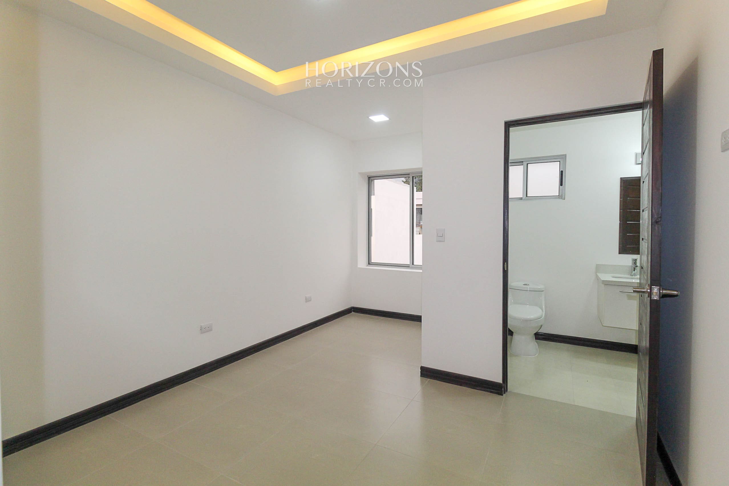 ¡En venta! Casa nueva en Condominio La Floresta / Tres Ríos nja1146