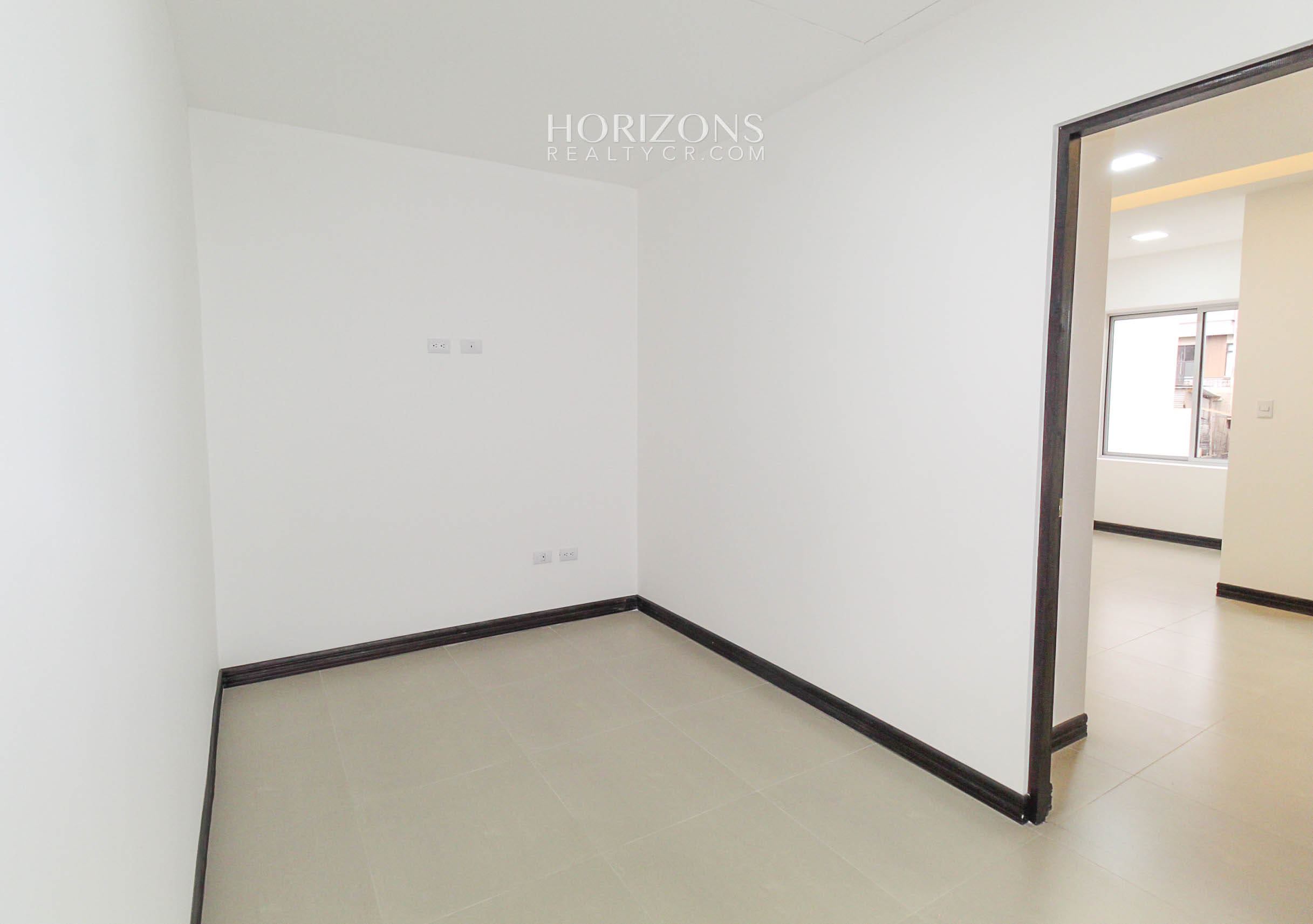 ¡En venta! Casa nueva en Condominio La Floresta / Tres Ríos nja1146