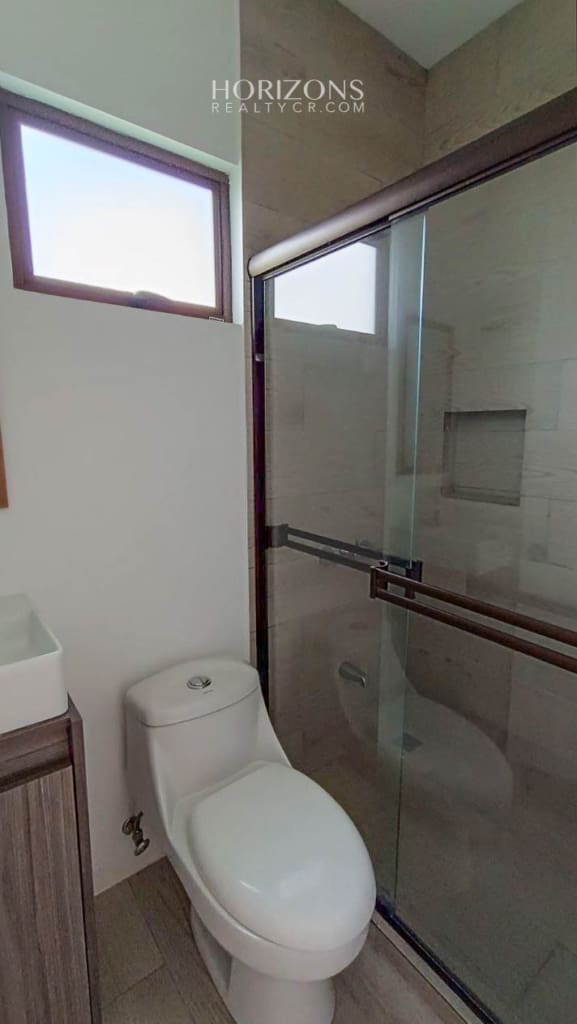 Se Vende Casa en Condominio Villa del Sol, San Rafael, Alajuela Sobre la Ruta 27  njr67