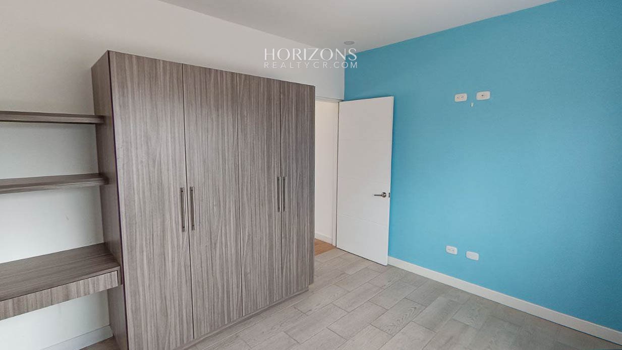 Se Vende Casa en Condominio Villa del Sol, San Rafael, Alajuela Sobre la Ruta 27  njr67