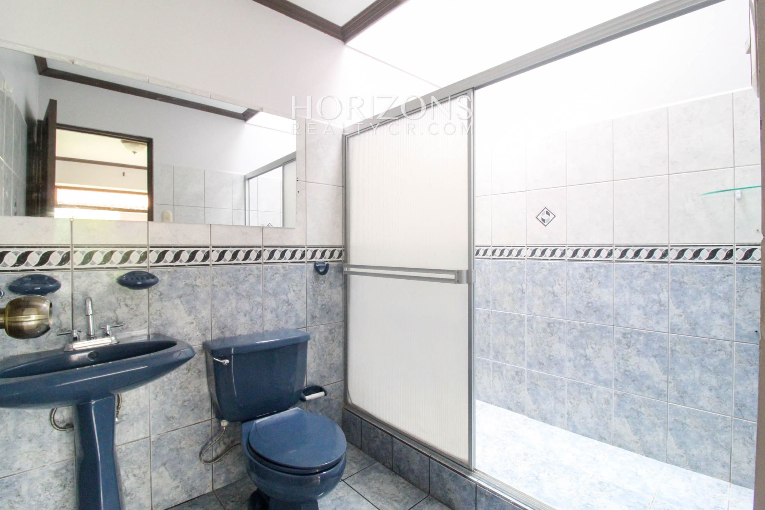 Se Alquila Casa De Una Planta Con Patio En Curridabat 3 Habitaciones noj1001